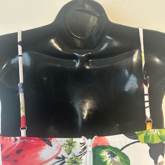 BUNDLE SALE: 15 % off 2 or more dresses/skirt sets - Picture 4 of 5